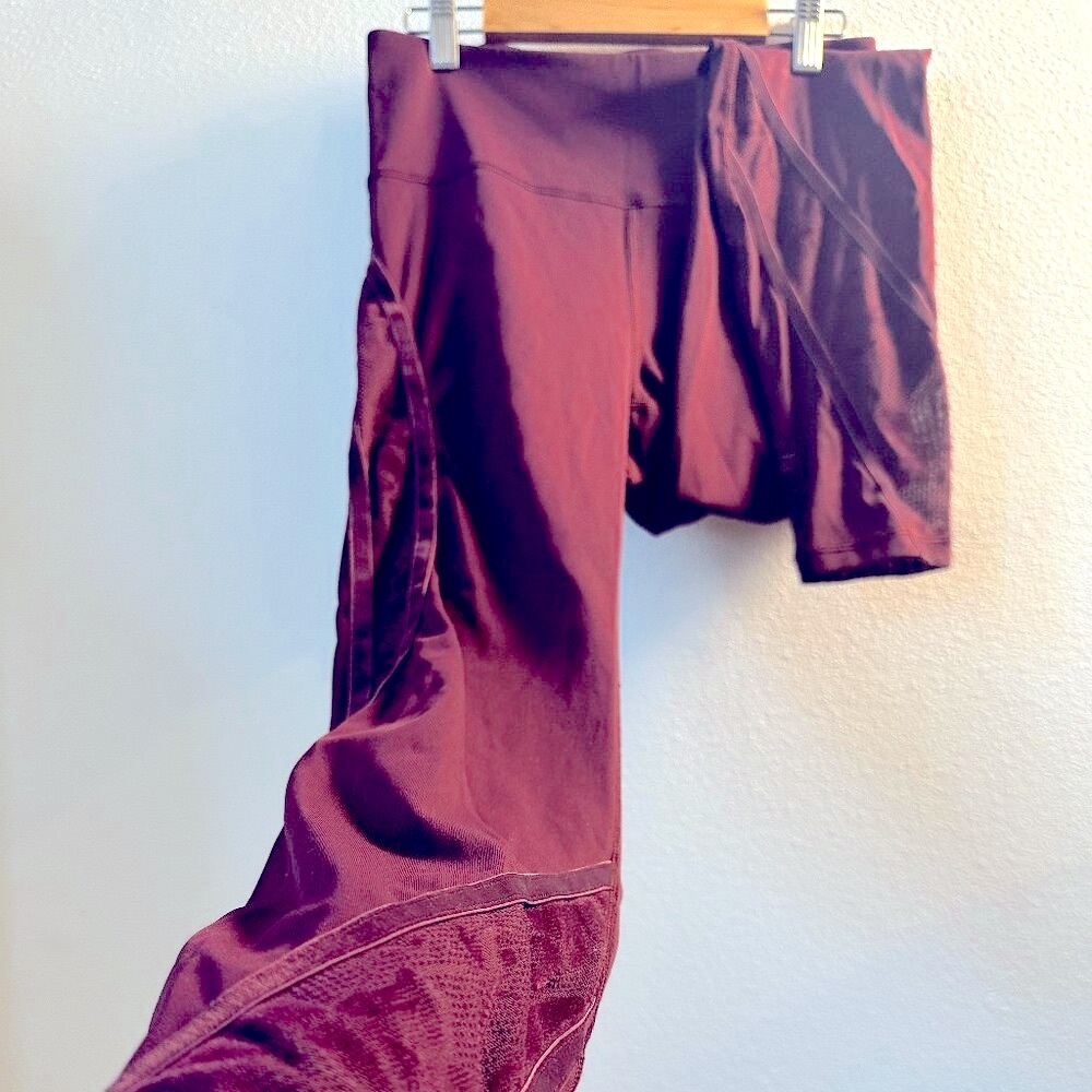 Lululemon Wunder Under Hi-Rise Burgundy Floral Burnout Mesh Leggings | s6 - Picture 4 of 17